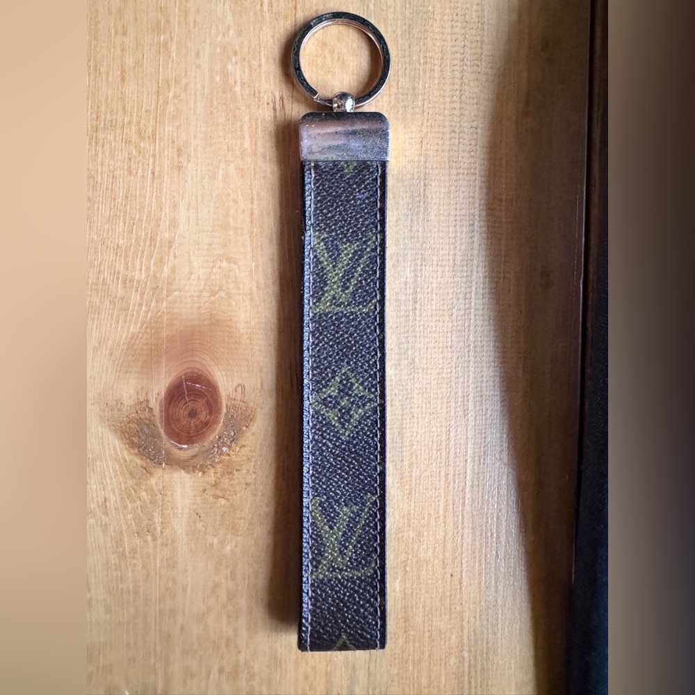 Louis Vuitton Monogram Brown Key Holder
